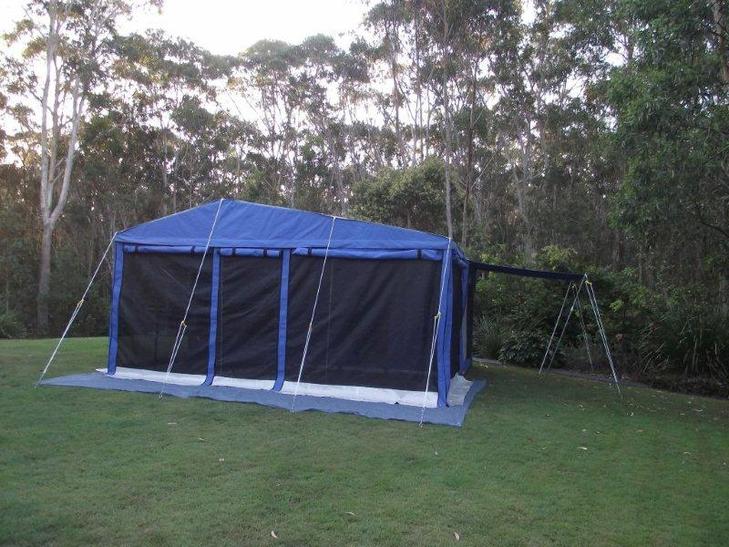 Large easy to erect annex 8' x 15'